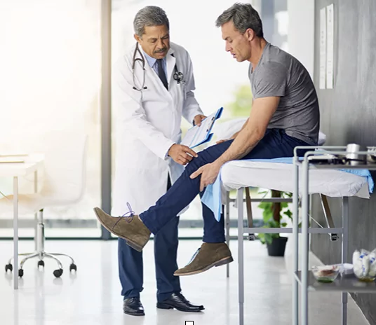 Photo: Doctor and patient