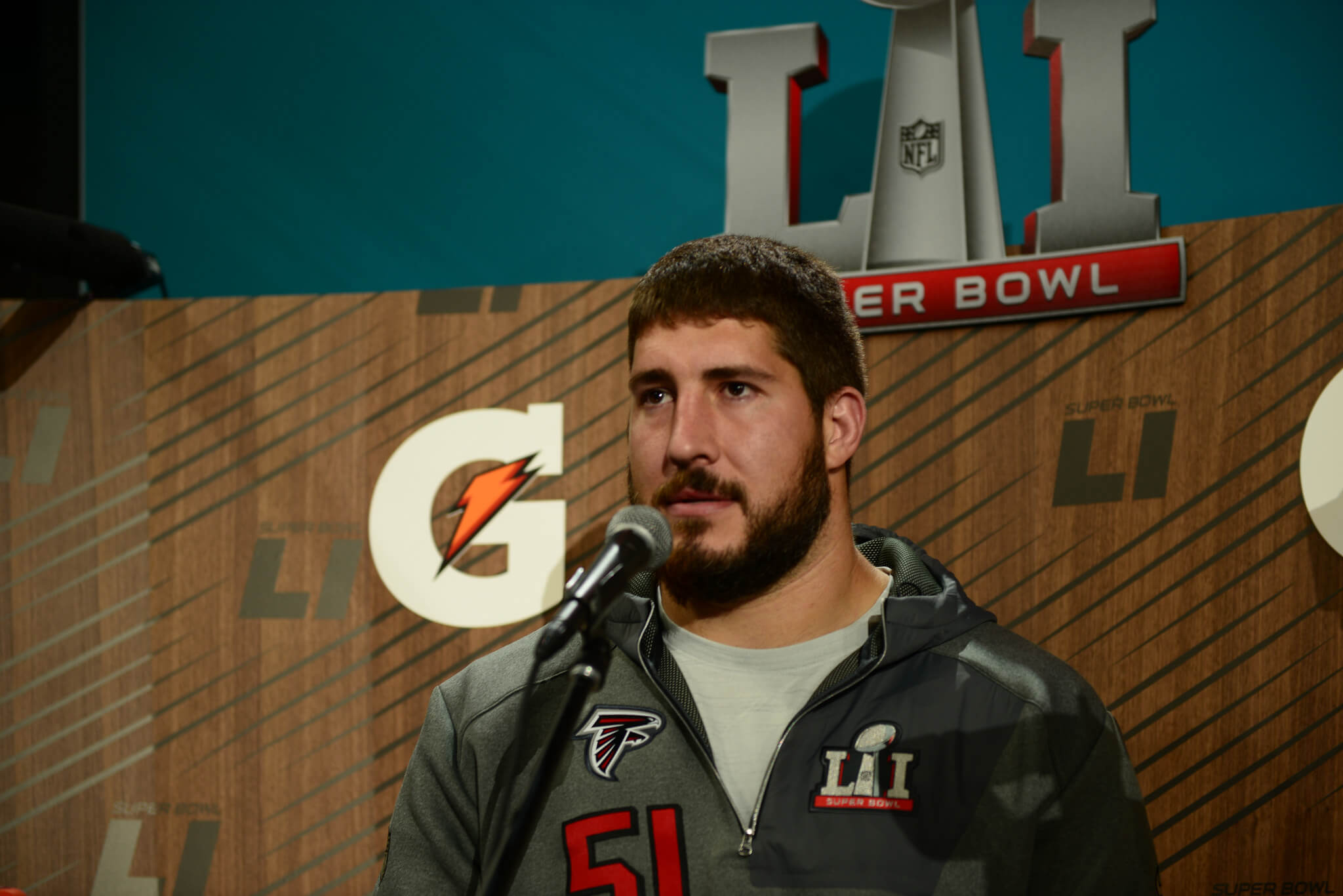 Alex Mack of the Atlanta Falcons